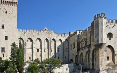 Excursion à Avignon – Palais des Papes, Pont Saint‑Bénézet et Rocher des Doms